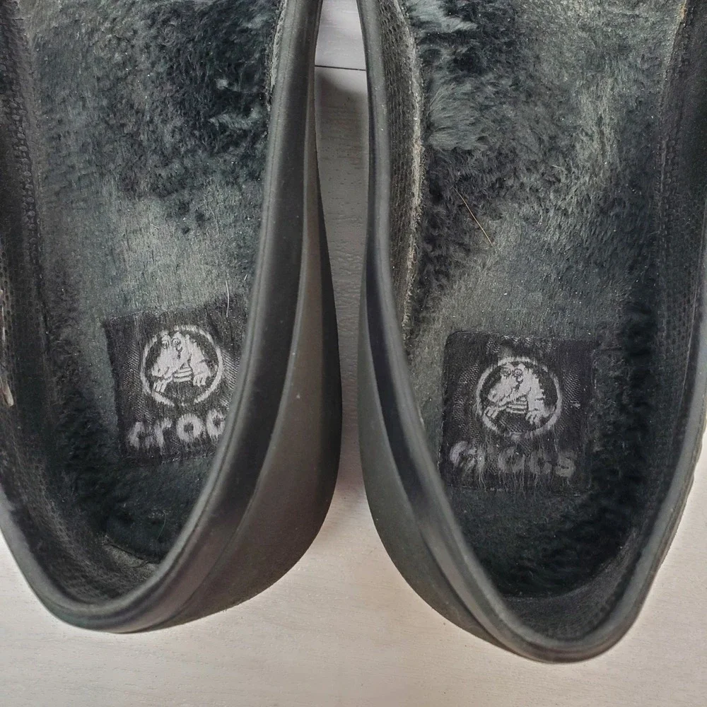 Crocs Women's Black Fleece Lined Ballet Flats Size 7 Slip On Shoes